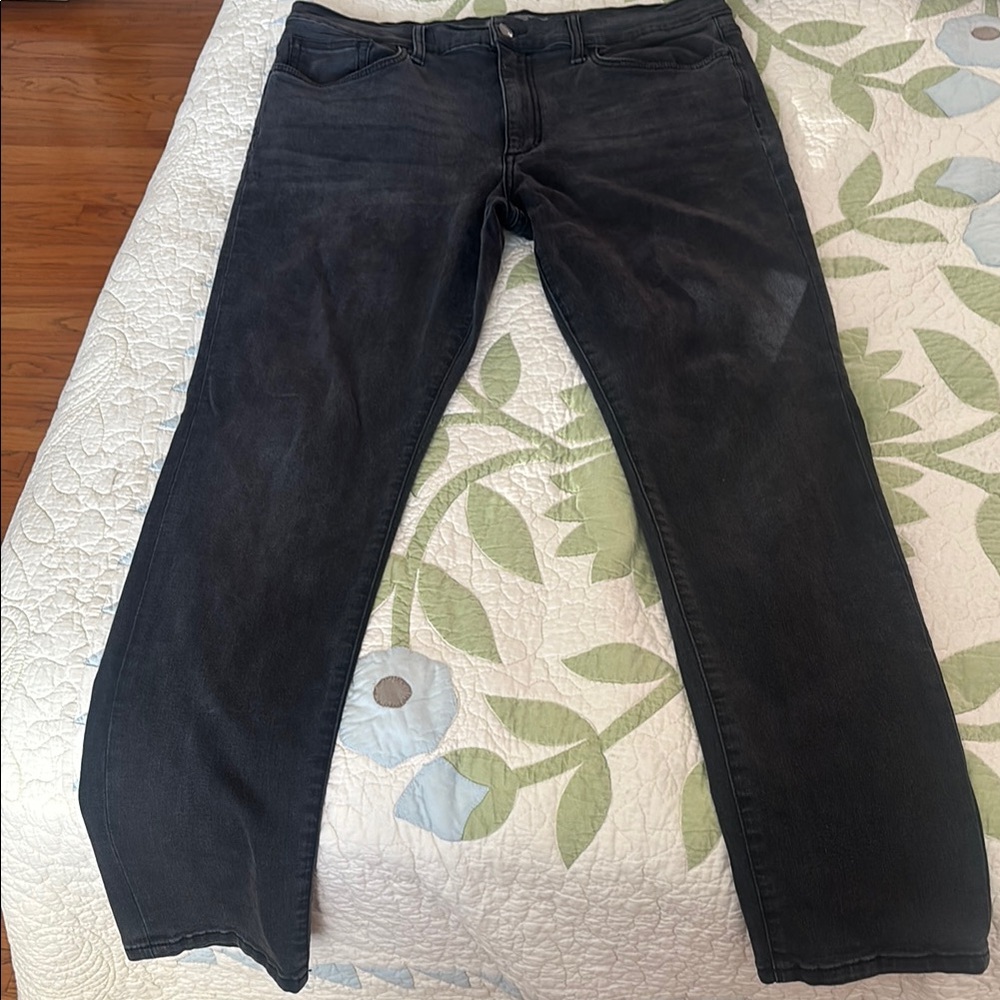 Joe’s Jeans Women’s Straight Leg Jeans Size 34 EUC